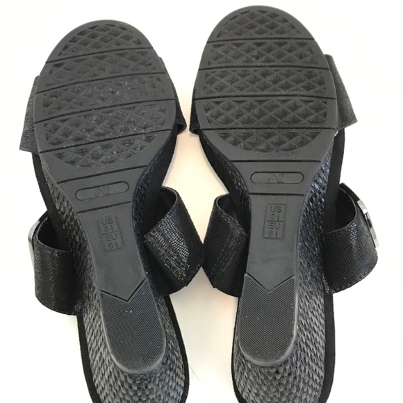 AEROSOLES Wedge Sandals Slip On Black Heel Rest Women’s Size 8.5 - Picture 15 of 16